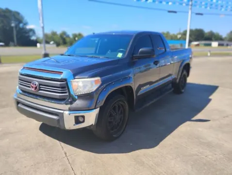 Gray 2015 Toyota Tundra SR5 for sale in Leesville, LA