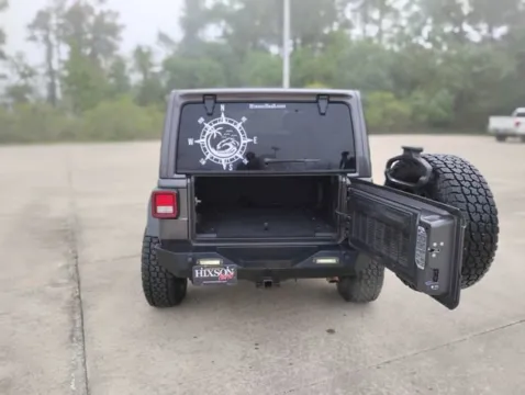 More photos of 2021 Jeep Wrangler Unlimited Sport S at Hixson Ford Leesville, LA