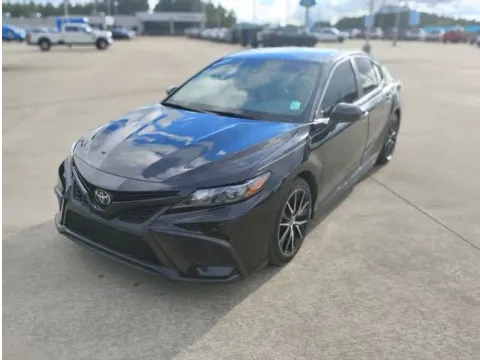 Black 2021 Toyota Camry SE for sale in Leesville, LA