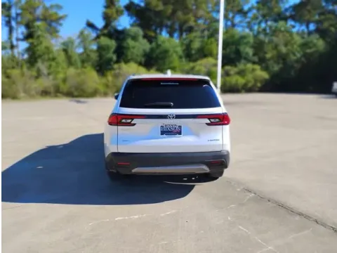 More photos of 2025 Toyota Grand Highlander Limited at Hixson Ford Leesville, LA