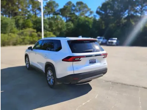 Another view of 2025 Toyota Grand Highlander Limited for sale in Leesville, LA at Hixson Ford Leesville