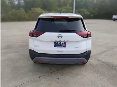 More photos of 2023 Nissan Rogue S at Hixson Ford Leesville, LA