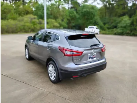 More photos of 2020 Nissan Rogue Sport S at Hixson Ford Leesville, LA