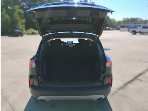 More photos of 2022 Ford Escape SE at Hixson Ford Leesville, LA