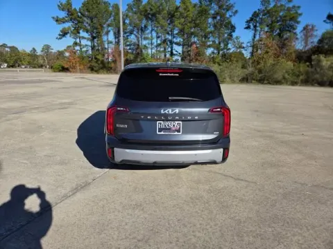 More photos of 2024 Kia Telluride LX at Hixson Ford Leesville, LA