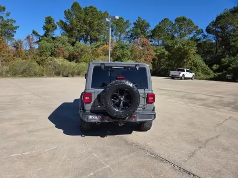 More photos of 2018 Jeep Wrangler Unlimited Moab at Hixson Ford Leesville, LA