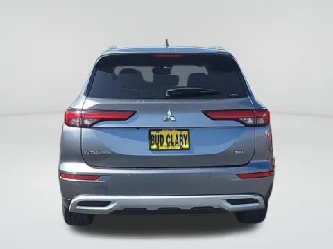 More photos of 2023 Mitsubishi Outlander at CDJR of Moses Lake, WA