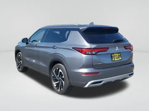 Another view of 2023 Mitsubishi Outlander for sale in Moses Lake, WA at CDJR of Moses Lake
