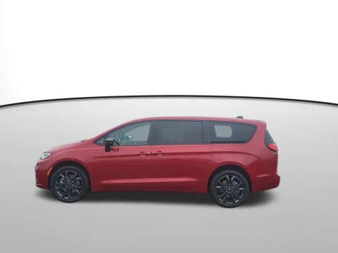 Photos of 2026 Chrysler Pacifica Select for sale in Moses Lake, WA at CDJR of Moses Lake