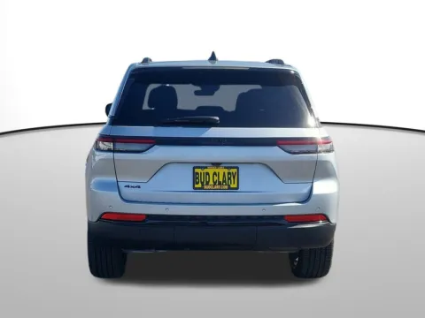 More photos of 2025 Jeep Grand Cherokee Altitude X at CDJR of Moses Lake, WA