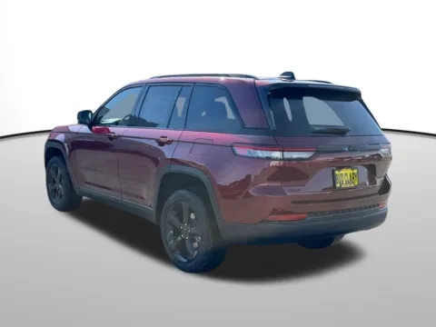 Another view of 2025 Jeep Grand Cherokee Altitude X for sale in Moses Lake, WA at CDJR of Moses Lake