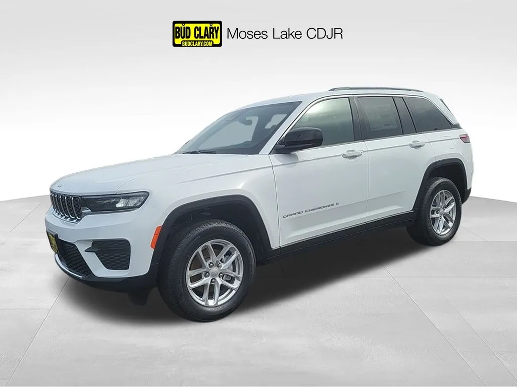 White 2025 Jeep Grand Cherokee Laredo X for sale in Moses Lake, WA