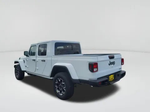 Another view of 2026 Jeep Gladiator Sahara for sale in Moses Lake, WA at Bud Clary CDJR of Moses Lake