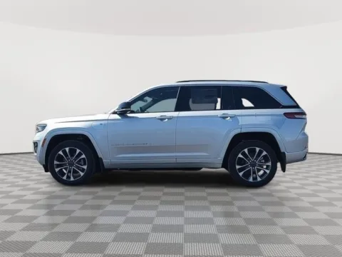 Photos of 2023 Jeep Grand Cherokee 4xe Overland for sale in Moses Lake, WA at CDJR of Moses Lake