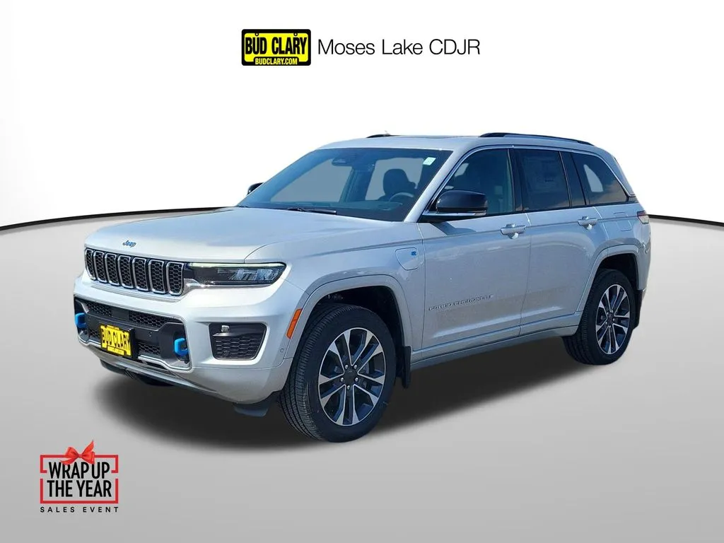 2023 Jeep Grand Cherokee Overland 4xe's photo