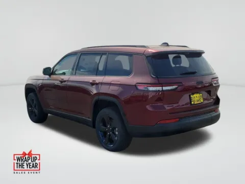 Another view of 2025 Jeep Grand Cherokee L Limited for sale in Moses Lake, WA at CDJR of Moses Lake