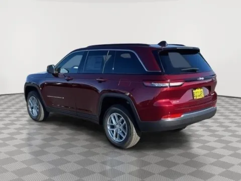 Another view of 2025 Jeep Grand Cherokee Laredo X for sale in Moses Lake, WA at CDJR of Moses Lake
