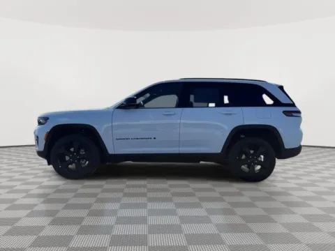 Photos of 2025 Jeep Grand Cherokee Altitude X for sale in Moses Lake, WA at CDJR of Moses Lake