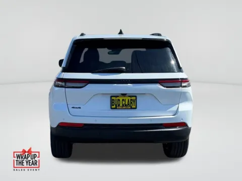 More photos of 2025 Jeep Grand Cherokee Altitude X at CDJR of Moses Lake, WA