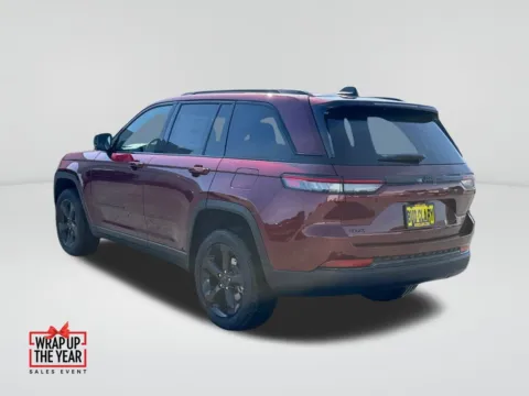 Another view of 2025 Jeep Grand Cherokee Altitude X for sale in Moses Lake, WA at CDJR of Moses Lake