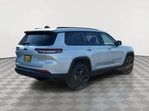 More photos of 2025 Jeep Grand Cherokee L Altitude X at CDJR of Moses Lake, WA