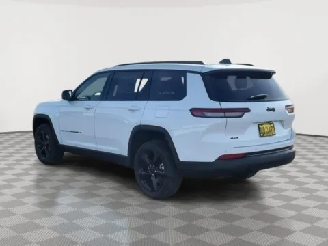 Another view of 2025 Jeep Grand Cherokee L Altitude X for sale in Moses Lake, WA at CDJR of Moses Lake
