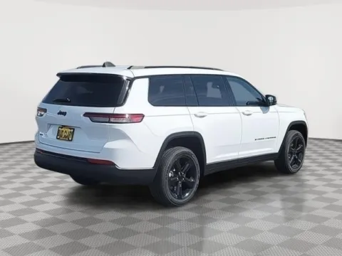 More photos of 2025 Jeep Grand Cherokee L Altitude X at CDJR of Moses Lake, WA