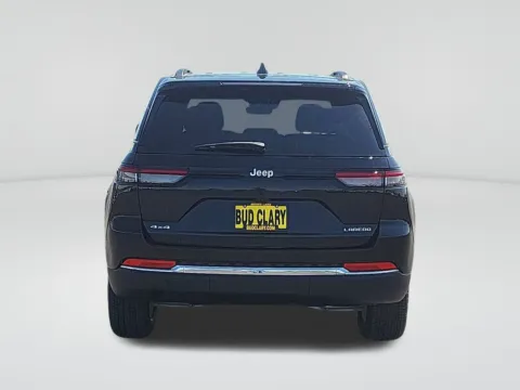 More photos of 2025 Jeep Grand Cherokee Laredo X at CDJR of Moses Lake, WA