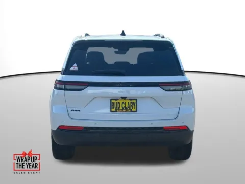 More photos of 2025 Jeep Grand Cherokee Altitude at CDJR of Moses Lake, WA