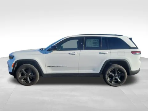 Photos of 2025 Jeep Grand Cherokee Altitude for sale in Moses Lake, WA at Bud Clary CDJR of Moses Lake