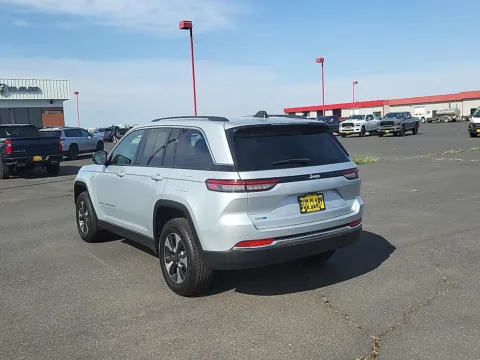 More photos of 2023 Jeep Grand Cherokee 4xe at CDJR of Moses Lake, WA