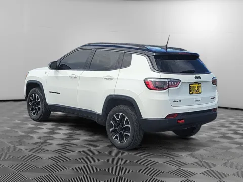 More photos of 2021 Jeep Compass Trailhawk at CDJR of Moses Lake, WA