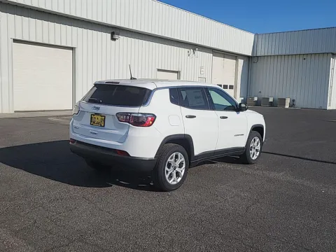 More photos of 2025 Jeep Compass Sport at CDJR of Moses Lake, WA