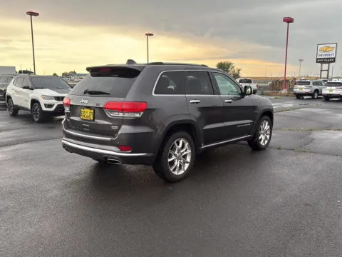 More photos of 2015 Jeep Grand Cherokee Summit at CDJR of Moses Lake, WA