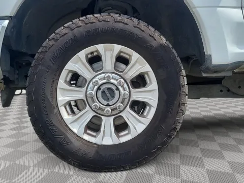 Another view of 2020 Ford Super Duty F-250 SRW XLT for sale in Moses Lake, WA at CDJR of Moses Lake
