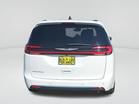 More photos of 2026 Chrysler Pacifica Select at CDJR of Moses Lake, WA