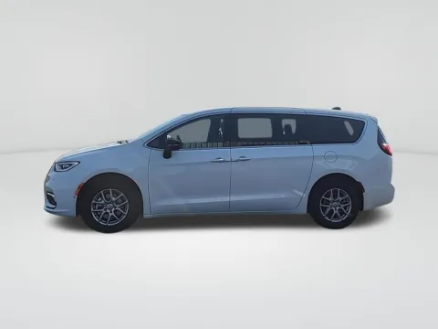 Photos of 2026 Chrysler Pacifica Select for sale in Moses Lake, WA at CDJR of Moses Lake