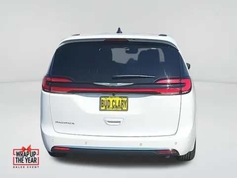 More photos of 2026 Chrysler Pacifica Select at CDJR of Moses Lake, WA