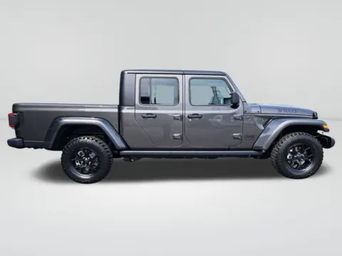 More photos of 2025 Jeep Gladiator Willys at CDJR of Moses Lake, WA