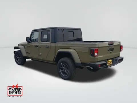 Another view of 2025 Jeep Gladiator Sport S for sale in Moses Lake, WA at CDJR of Moses Lake