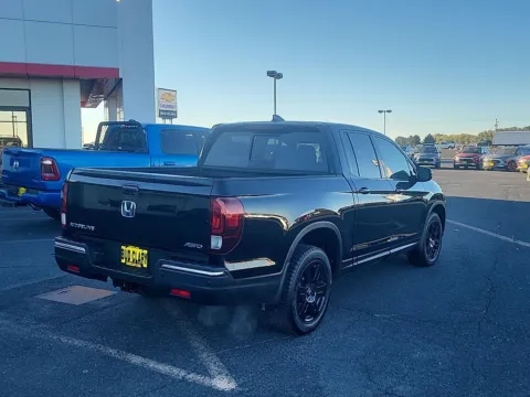 More photos of 2020 Honda Ridgeline Black Edition at CDJR of Moses Lake, WA