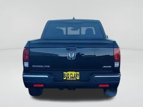 More photos of 2020 Honda Ridgeline Black Edition at CDJR of Moses Lake, WA