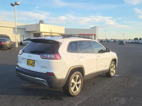 More photos of 2022 Jeep Cherokee Limited at CDJR of Moses Lake, WA