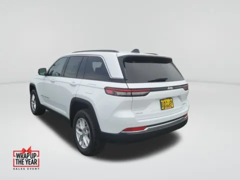 Another view of 2025 Jeep Grand Cherokee Laredo X for sale in Moses Lake, WA at CDJR of Moses Lake