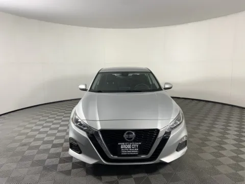 More photos of 2021 Nissan Altima 2.5 SV at Bridge City Auto Sales Luxury Used Cars Portland, OR