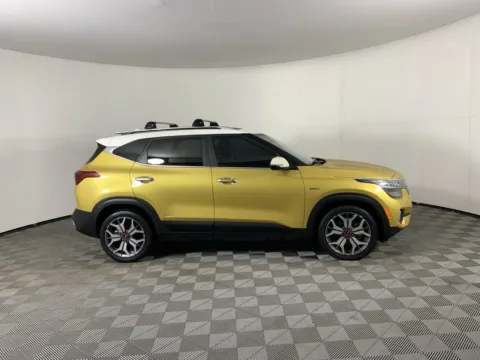 Photos of 2021 Kia Seltos SX for sale in Milwaukie, OR at Bridge City Auto Sales Luxury Used Cars Portland