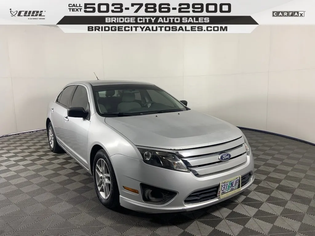 2011 Ford Fusion S