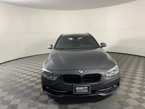 More photos of 2017 BMW 3 Series 330i xDrive at Bridge City Auto Sales Luxury Used Cars Portland, OR