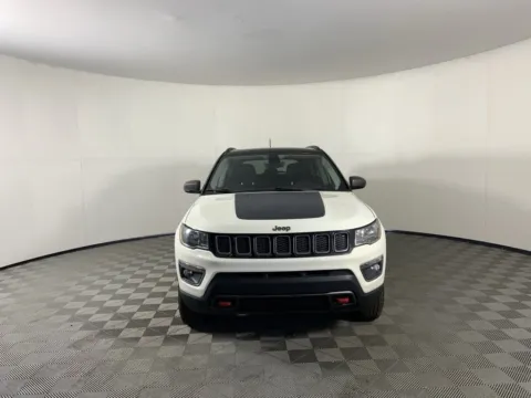 More photos of 2018 Jeep Compass Trailhawk at Bridge City Auto Sales Luxury Used Cars Portland, OR