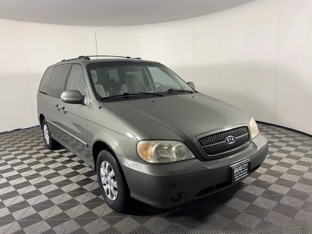 2005 Kia Sedona EX's photo